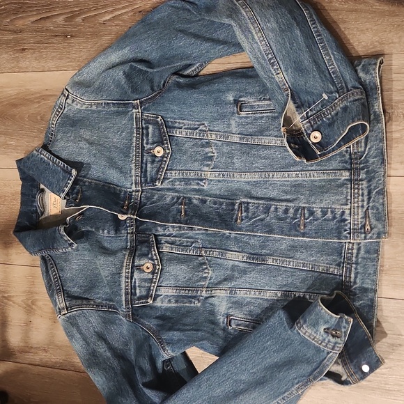 J Crew Classic Denim Jacket - Picture 3 of 6